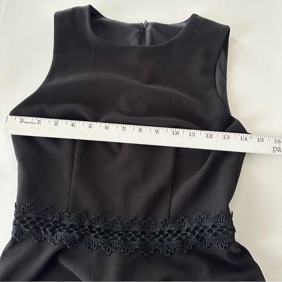 B Darlin Juniors Dress Sz 3-4 Black VGC Lace Trim White.Flared Skirt. - Picture 6 of 7